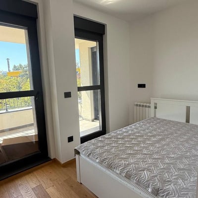 Rental of a brand-new 3-room apartment, 78 m², near the city center of Belgrade, Serbia